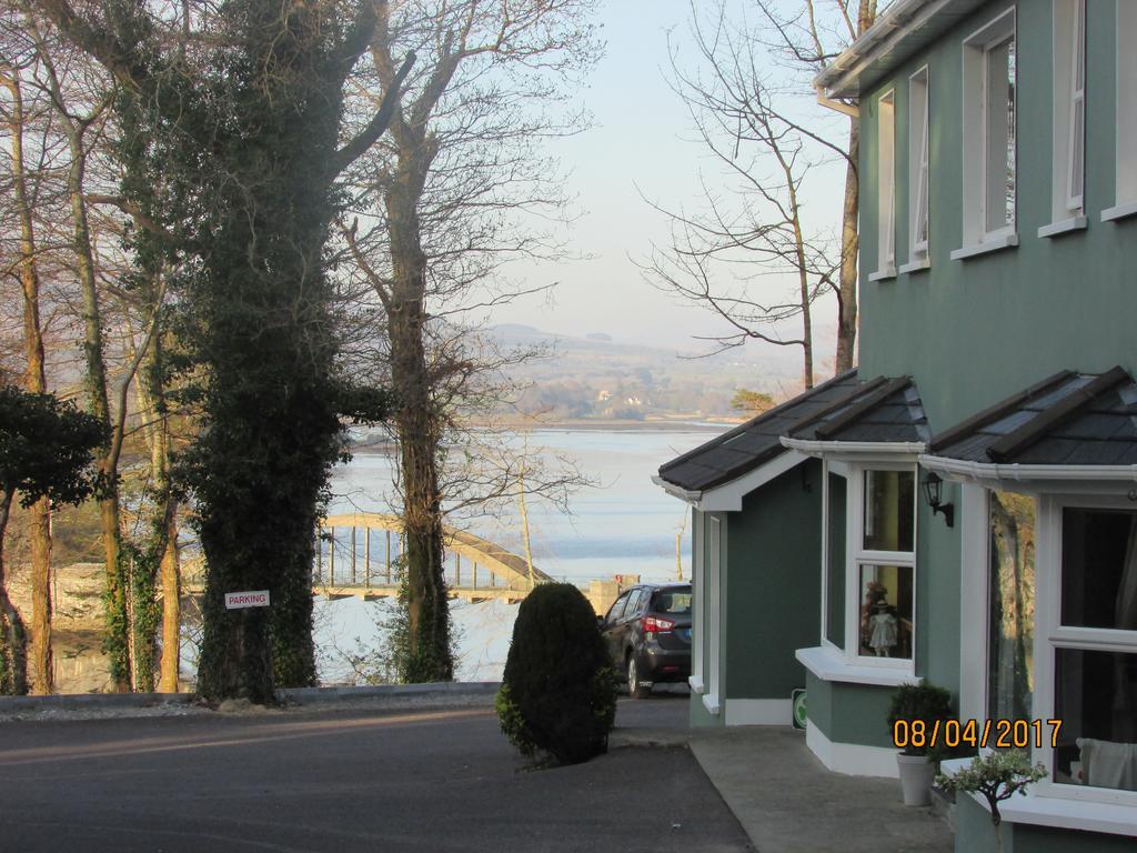 ホテル Watersedge Seaviews ケンメア エクステリア 写真